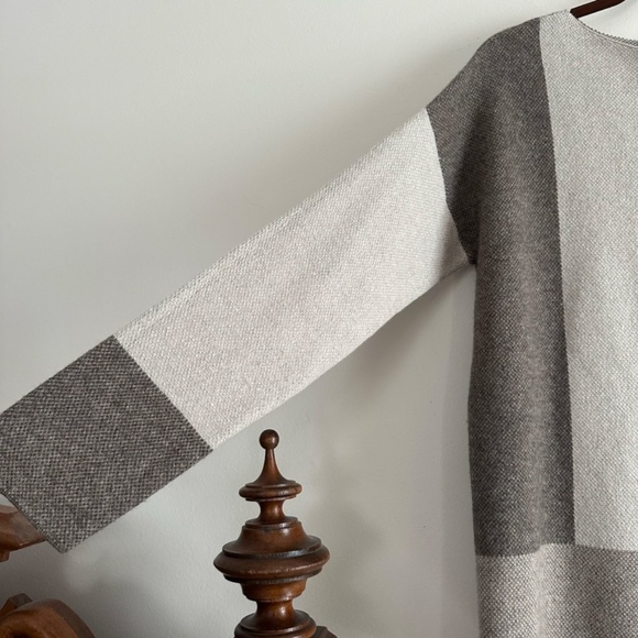 Vince • Intarsia Wool Cashmere Colorblock Sweater - Picture 4 of 8